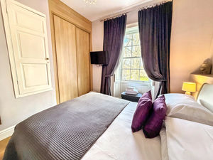 Photo 13- click for photo gallery